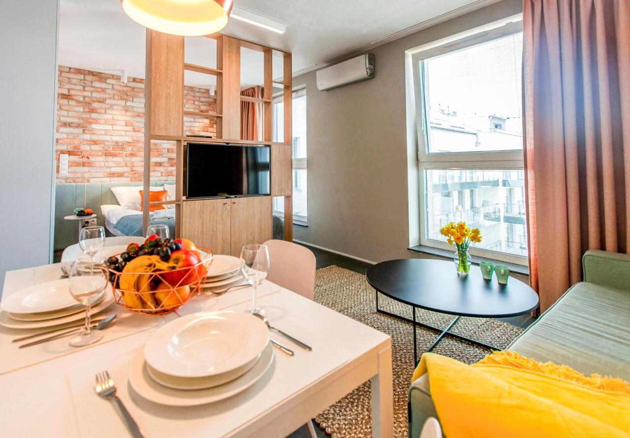 Megi & Greg Apartments กดัญสก์ ภายนอก รูปภาพ
