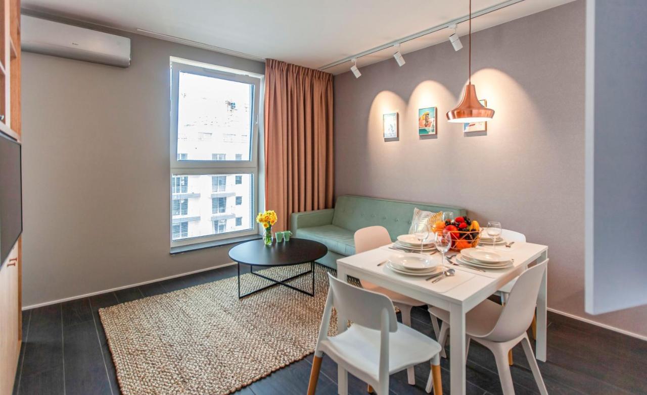 Megi & Greg Apartments กดัญสก์ ภายนอก รูปภาพ