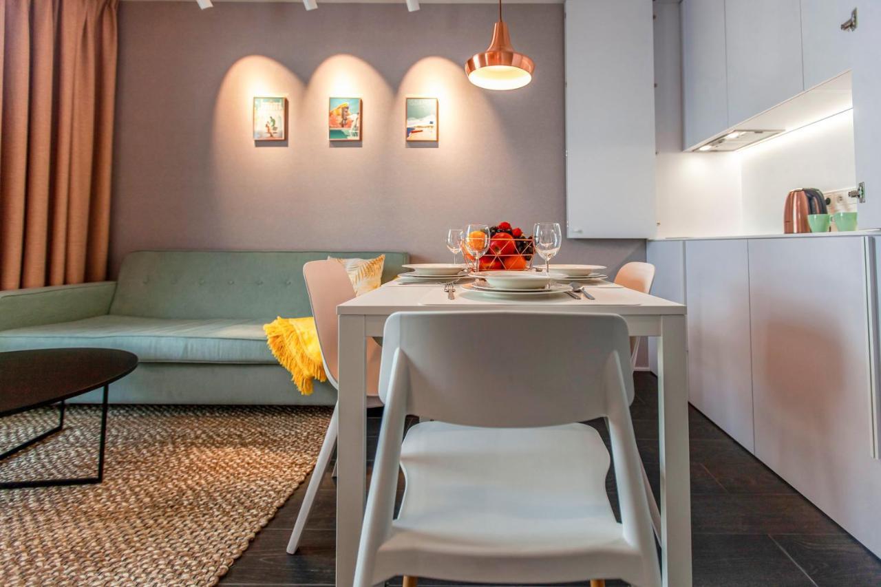 Megi & Greg Apartments กดัญสก์ ภายนอก รูปภาพ