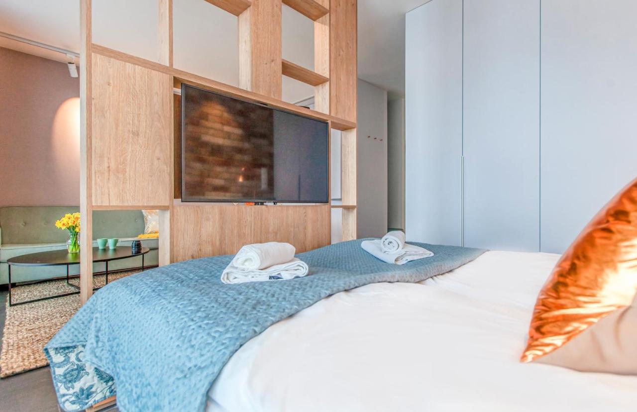 Megi & Greg Apartments กดัญสก์ ภายนอก รูปภาพ